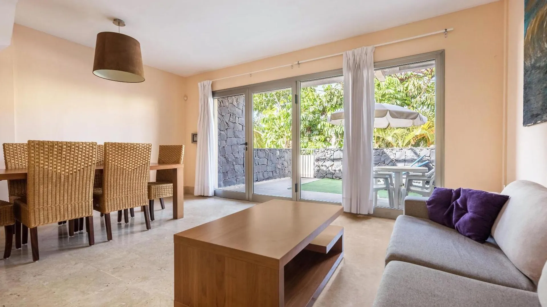 סן מיגל דה אבונה Sun Bay Villas 44 0*, סן מיגל דה אבונה ספרד